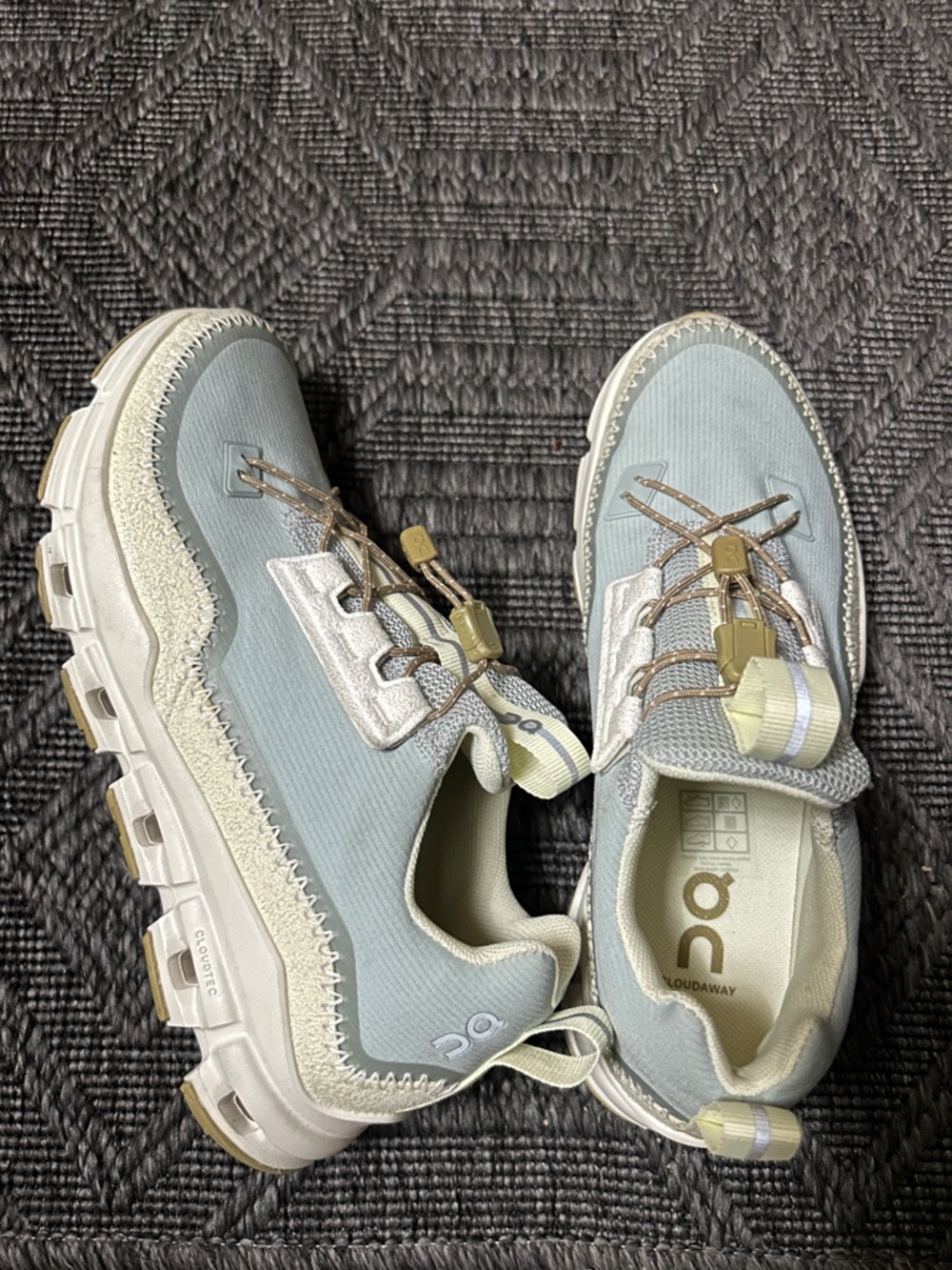 On Cloudaway Sneakers